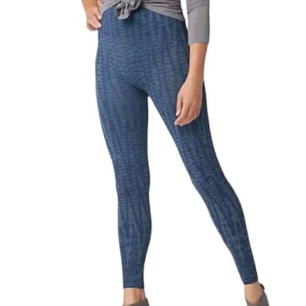 SPANX Look At Me Now High Waisted Seamless Leggings Size Small Indigo Blue Geo